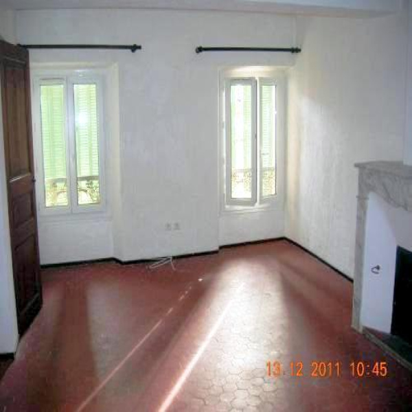Offres de vente Immeuble Ampus 83111